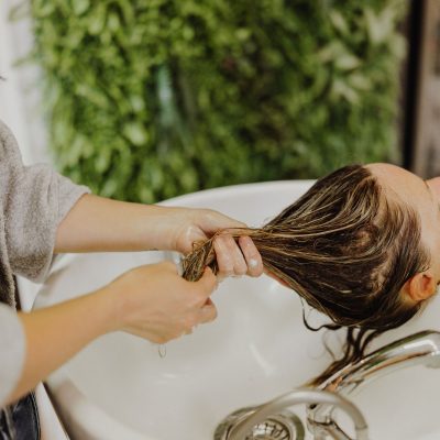 Détox capillaire de printemps : réveillez la vitalité naturelle de vos cheveux
