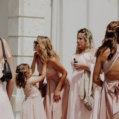 Maquillage et coiffure de mariage : sublimez votre journée